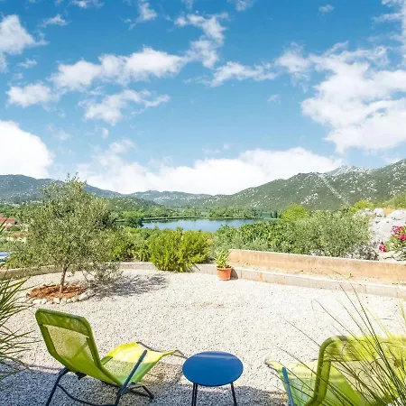 Valley-view Holiday In With Garden Lejlighed *